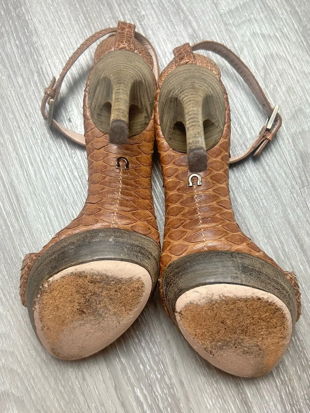 Salvatore Ferragamo Vintage Brown Snakeskin Platform High Heel Strappy 7.5 B